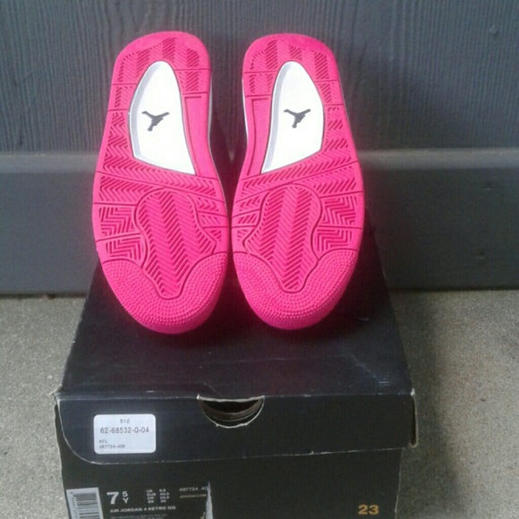 Shoes. Youth Size 7.5 The shoe was worn 1 time. - Picture 2 of 6